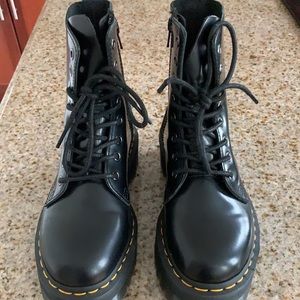 Platform Doc Marten’s Size 6